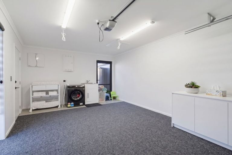 Photo of property in 8 Enforce Lane, Halswell, Christchurch, 8025