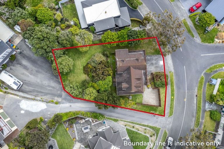 Photo of property in 16 The Crowsnest, Whitby, Porirua, 5024