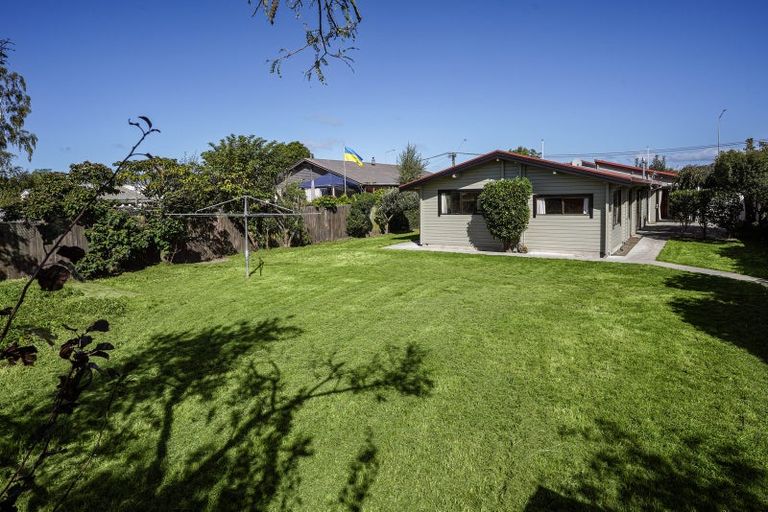 Photo of property in 151 Prestons Road, Redwood, Christchurch, 8051