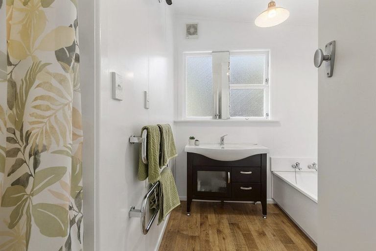 Photo of property in 69 Awarua Street, Ngaio, Wellington, 6035