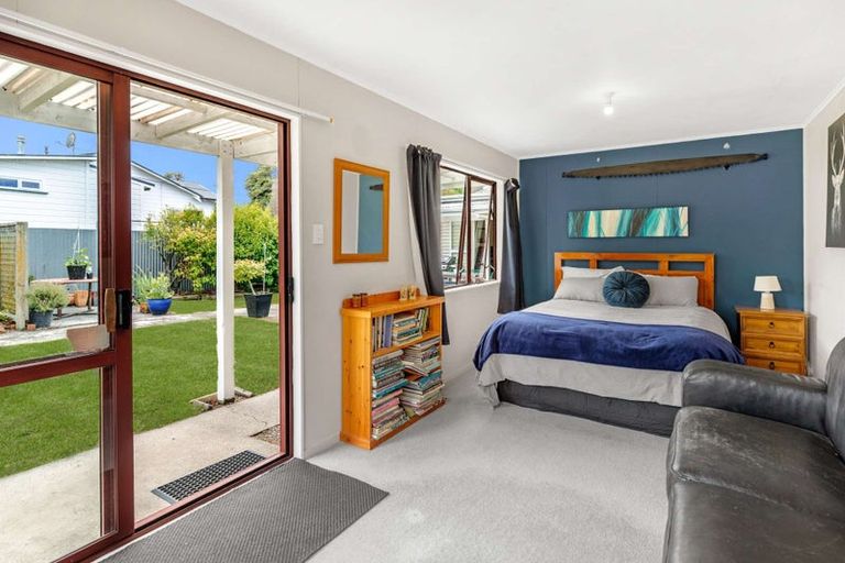 Photo of property in 21 Moore Avenue, Tawhero, Whanganui, 4501