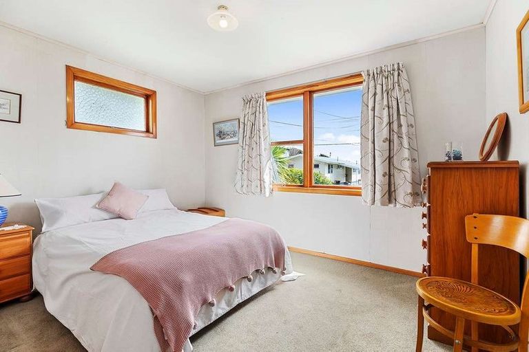 Photo of property in 31 Ahuriri Street, Strathmore Park, Wellington, 6022