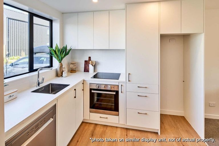 Photo of property in 9 Ara Paiwhenua, Tawa, Wellington, 5028