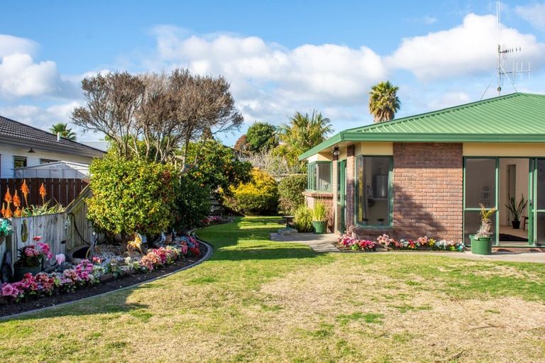 Photo of property in 63 Kane Road, Papamoa Beach, Papamoa, 3118