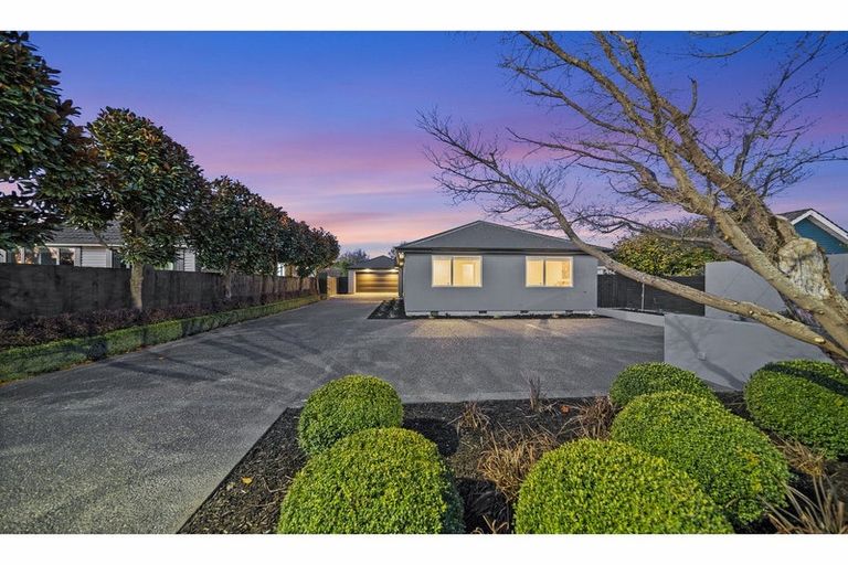 Photo of property in 154 Harewood Road, Papanui, Christchurch, 8053
