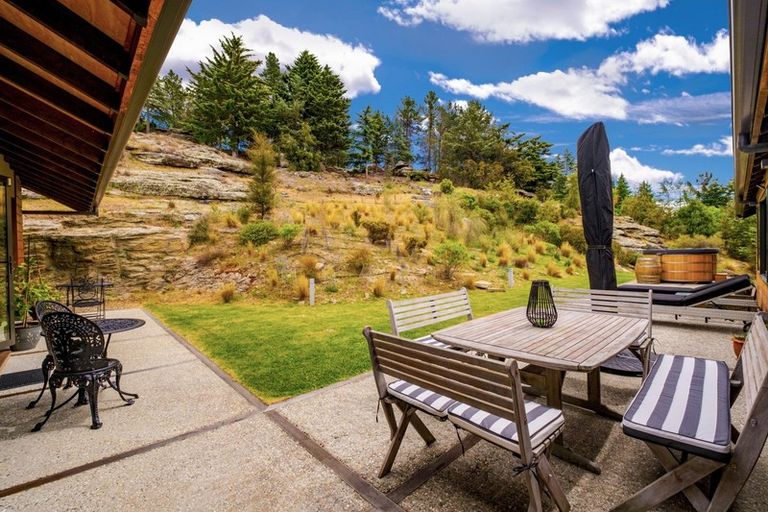 Photo of property in 96 Aronui Road, Bridge Hill, Alexandra, 9320