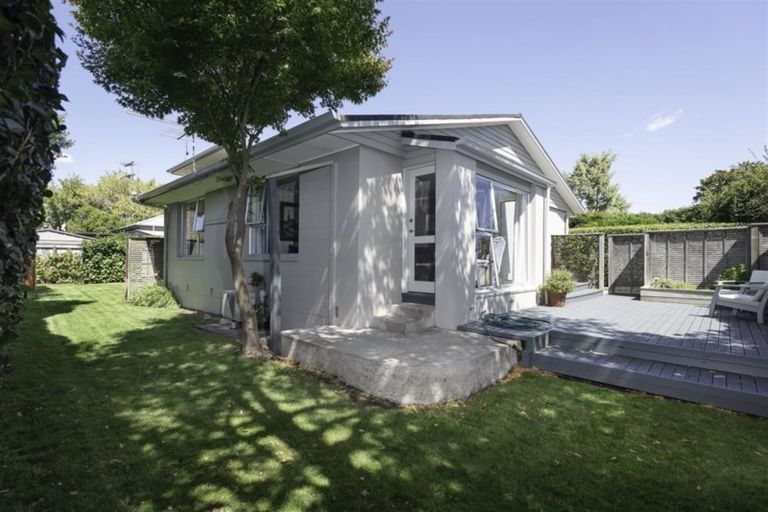 Photo of property in 15 Lloyd Street, Strowan, Christchurch, 8052