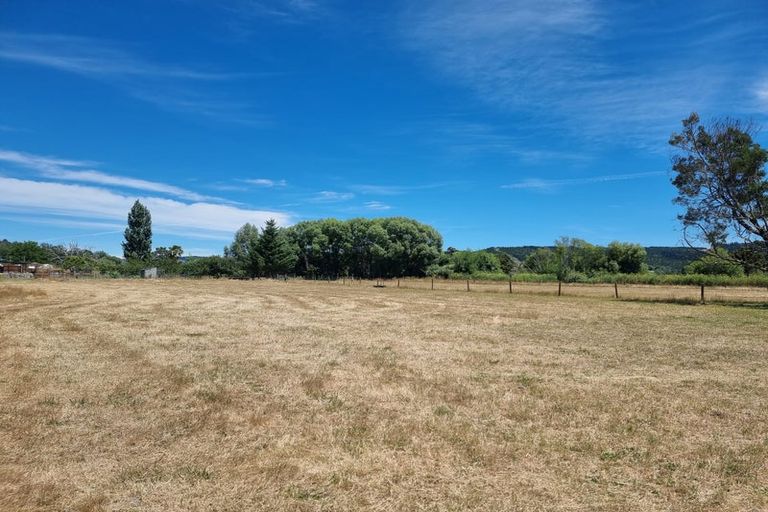 Photo of property in 10 Pigeon Valley Road, Wakefield, 7025