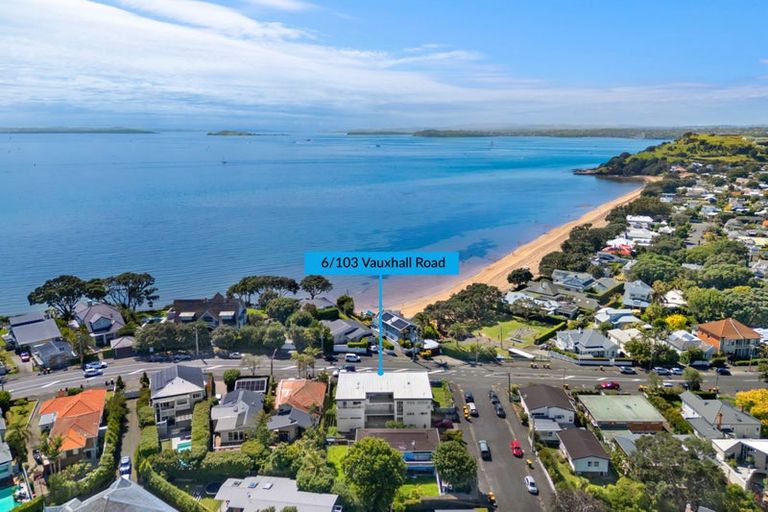 Photo of property in 6/103 Vauxhall Road, Narrow Neck, Auckland, 0624