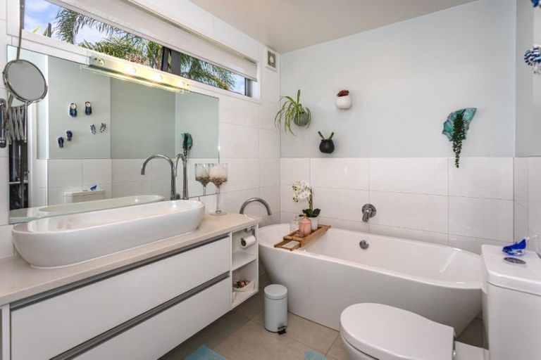 Photo of property in 203a Philomel Road, Whangamata, 3620