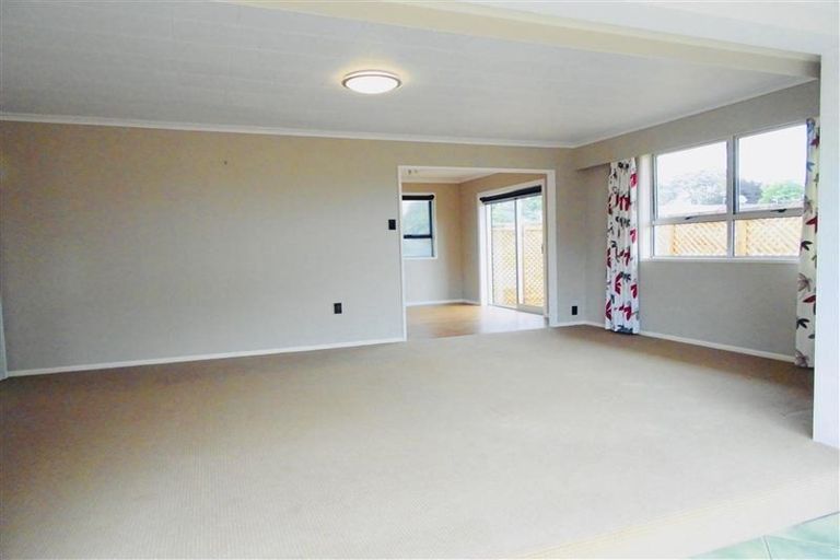 Photo of property in 147 Govett Avenue, Frankleigh Park, New Plymouth, 4310