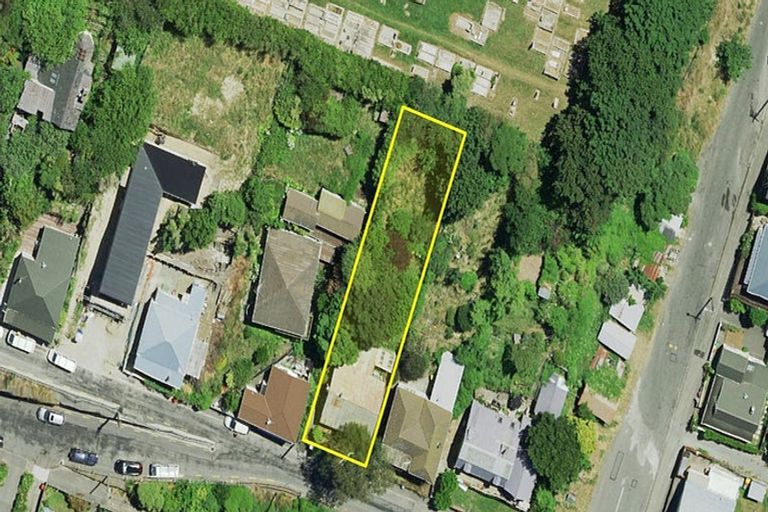 Photo of property in 16 Ripon Street, Lyttelton, 8082