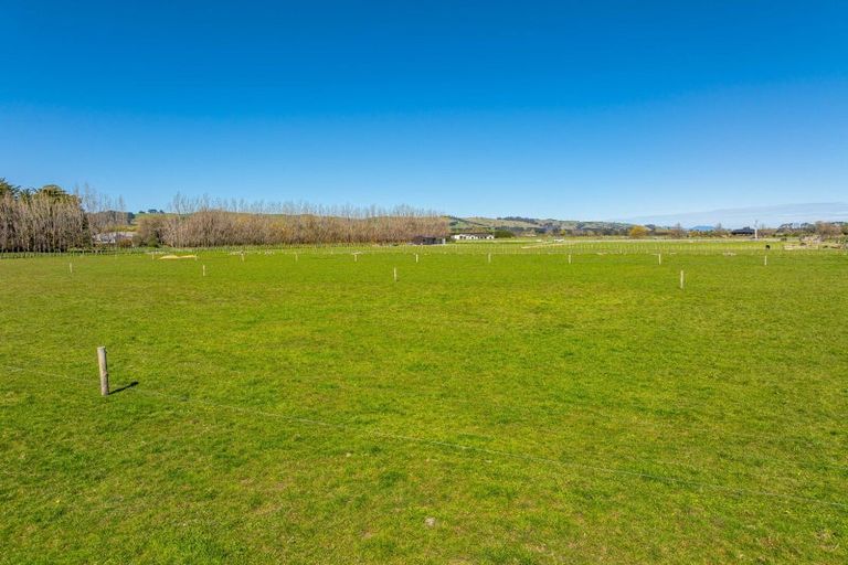 Photo of property in 211 Castlepoint Road, Te Ore Ore, Masterton, 5886