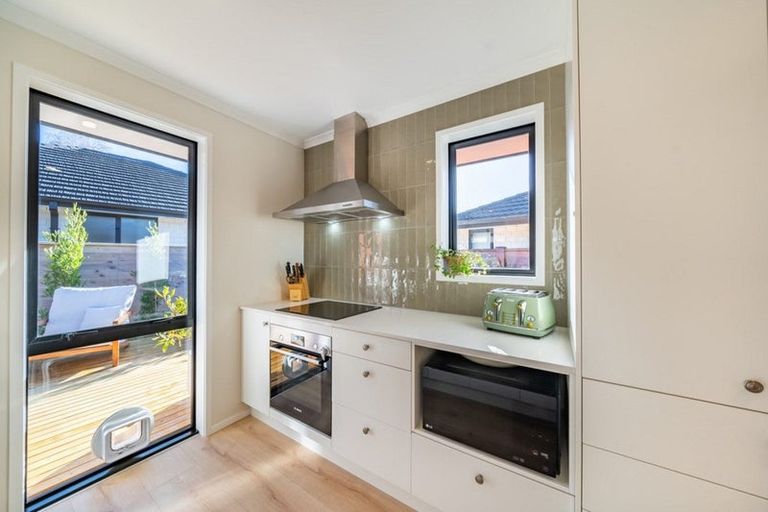 Photo of property in 30 Martingale Drive, Whitby, Porirua, 5024