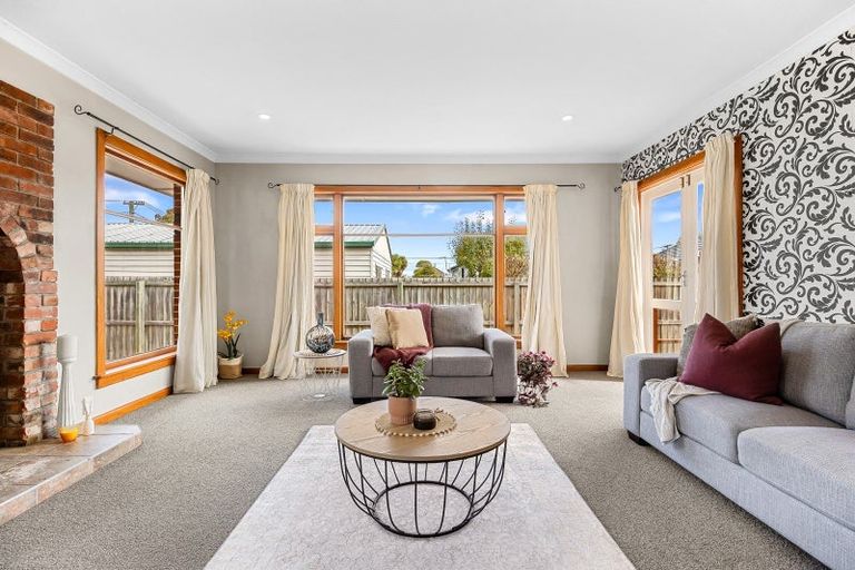 Photo of property in 3 Roslyn Avenue, Mairehau, Christchurch, 8052