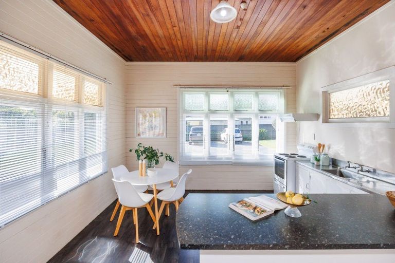 Photo of property in 285 Fitzherbert Avenue, West End, Palmerston North, 4410