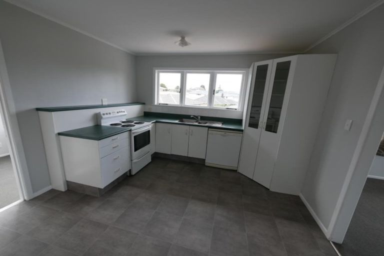 Photo of property in 10 Gills Avenue, Papakura, 2110