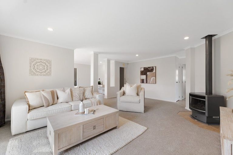 Photo of property in 9 Carrington Drive, Papamoa Beach, Papamoa, 3118