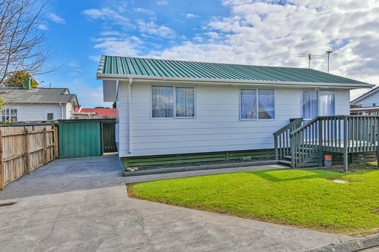 Photo of property in 2/53 Browns Road, Manurewa, Auckland, 2102