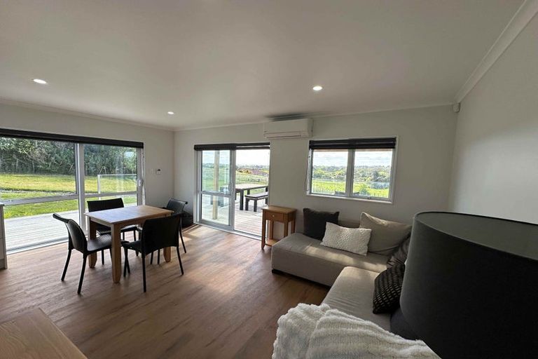 Photo of property in 7 Cottle Road, Taupaki, Henderson, 0782