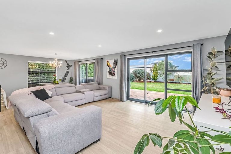 Photo of property in 11 Godwin Grove, Rolleston, 7614