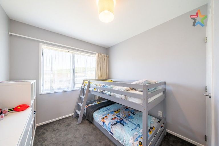 Photo of property in 20 Jasmine Grove, Maungaraki, Lower Hutt, 5010