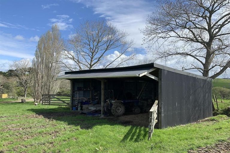 Photo of property in 383 Bickerstaffe Road, Maungaturoto, 0587