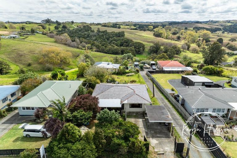 Photo of property in 109 Hurndall Street East, Maungaturoto, 0520