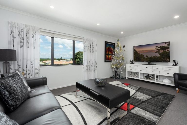 Photo of property in 4b Sunbrae Grove, Mount Maunganui, 3116