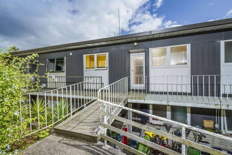 Photo of property in 7/14a Albert Road, Devonport, Auckland, 0624