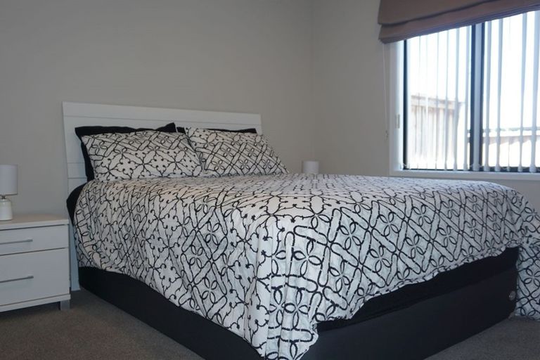 Photo of property in 2/144 Forest Lake Road, Forest Lake, Hamilton, 3200