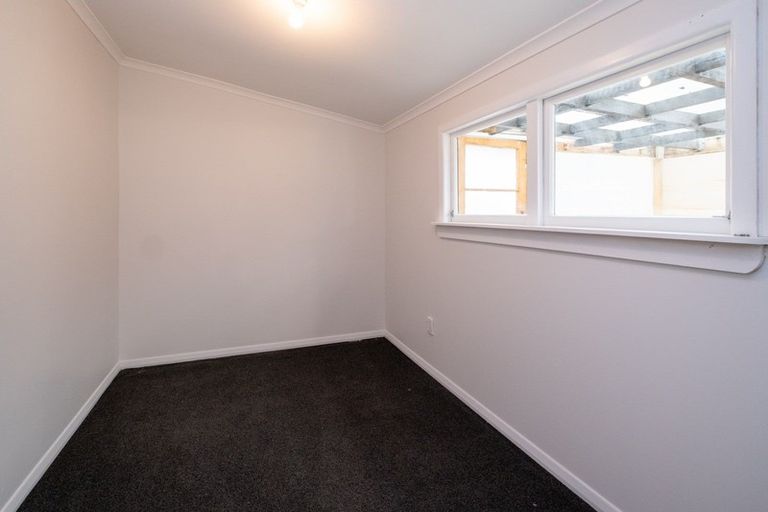 Photo of property in 1a Ropata Street, Hawera, 4610
