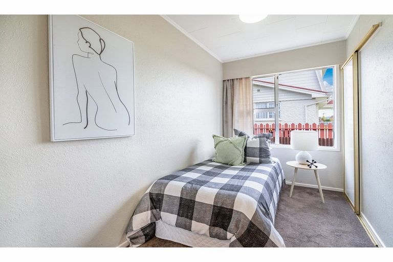 Photo of property in 66 Kitchener Street, Gore, 9710