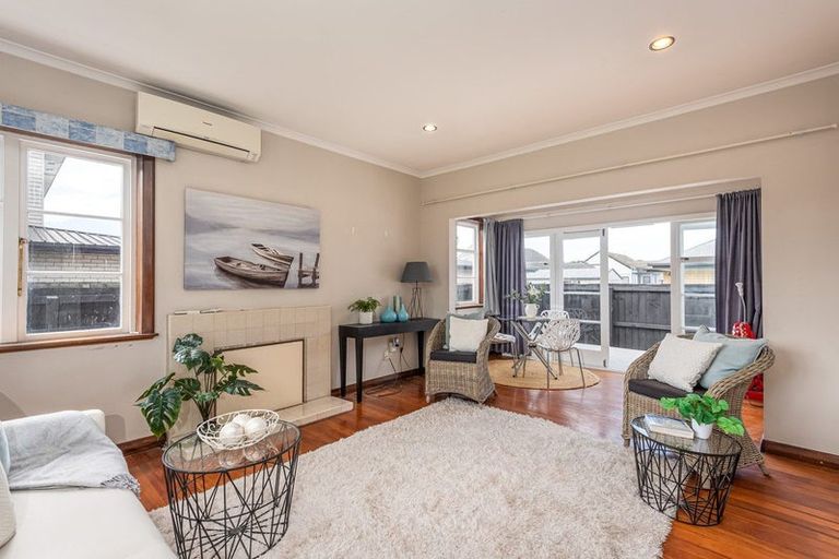 Photo of property in 6 Tika Street, Riccarton, Christchurch, 8041