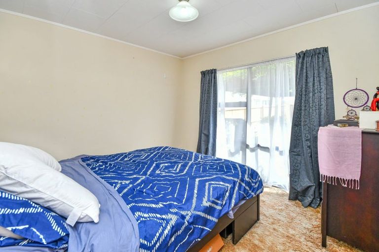 Photo of property in 9b Hazards Road, Weymouth, Auckland, 2103