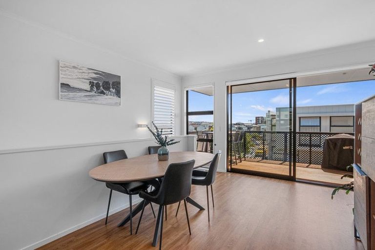 Photo of property in 1 Kaiwawao Lane, Hobsonville, Auckland, 0616