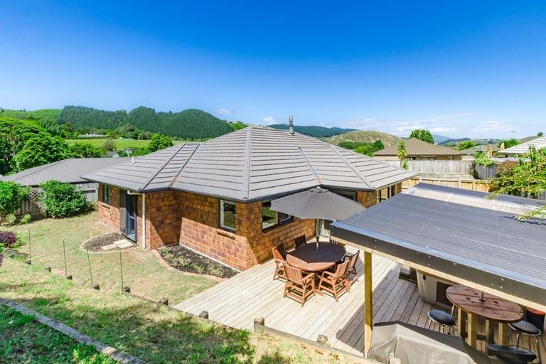 Photo of property in 25 Cascade Way, Paraparaumu, 5032