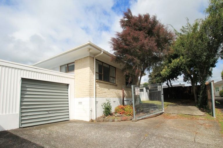 Photo of property in 2/14 Taonui Street, Rosehill, Papakura, 2113
