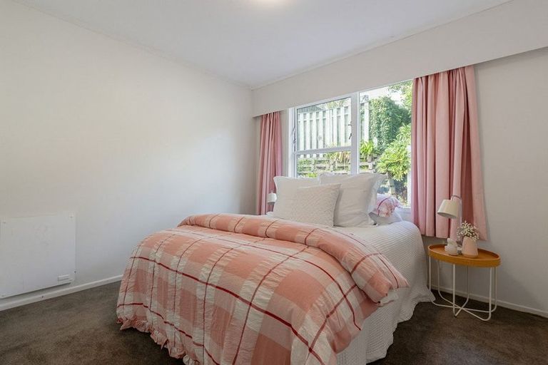 Photo of property in 7 Chisbury Street, Churton Park, Wellington, 6037