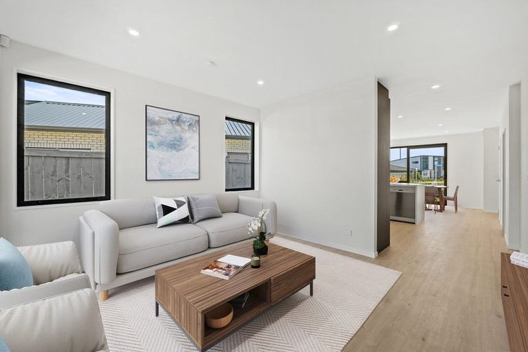 Photo of property in 116 Pepene Avenue, Takanini, Auckland, 2112