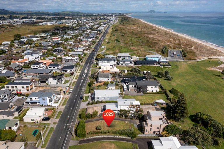 Photo of property in 1029 Papamoa Beach Road, Papamoa Beach, Papamoa, 3118