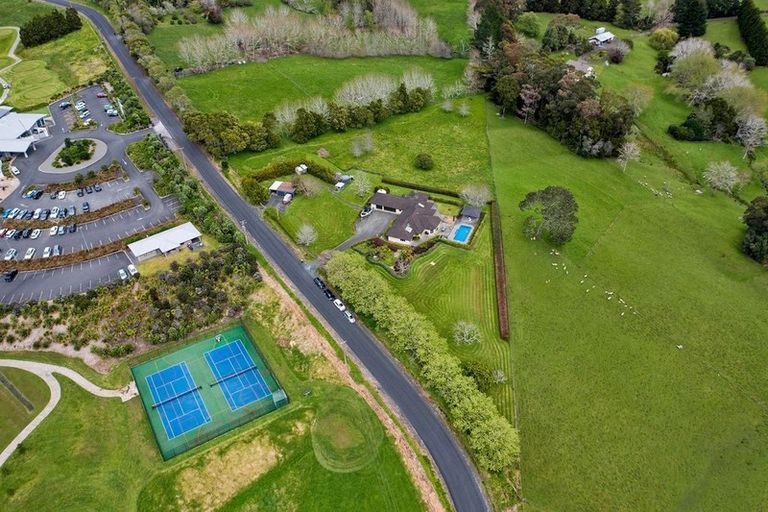 Photo of property in 24 Windmill Drive, Wainui, Silverdale, 0992