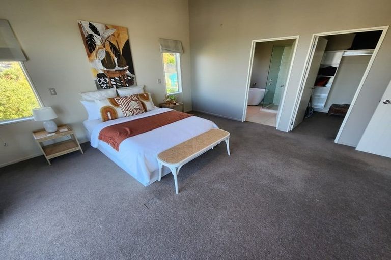 Photo of property in 6 Redcliffs View Lane, Redcliffs, Christchurch, 8081