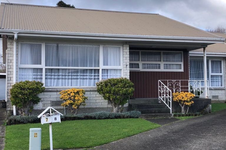 Photo of property in 7-8 Amberley Grove, Hutt Central, Lower Hutt, 5010