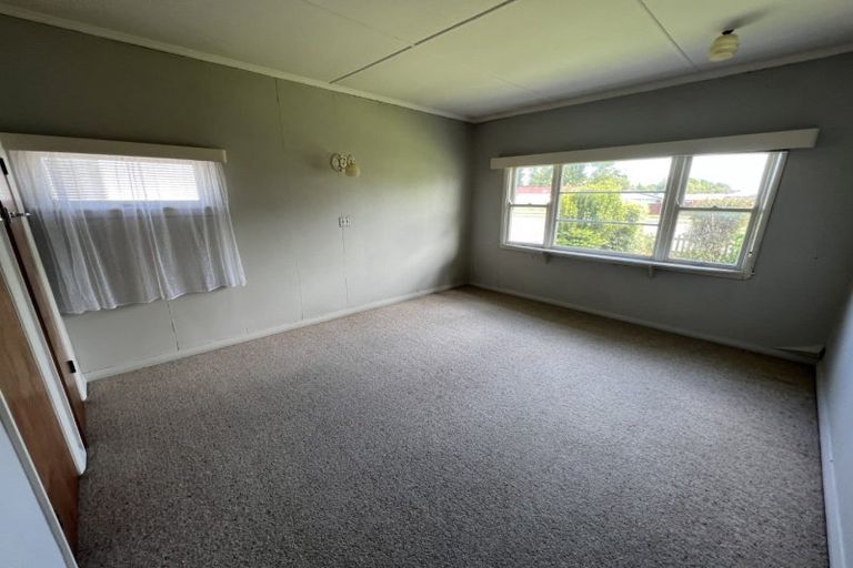 Photo of property in 690 Pioneer Highway, Highbury, Palmerston North, 4412