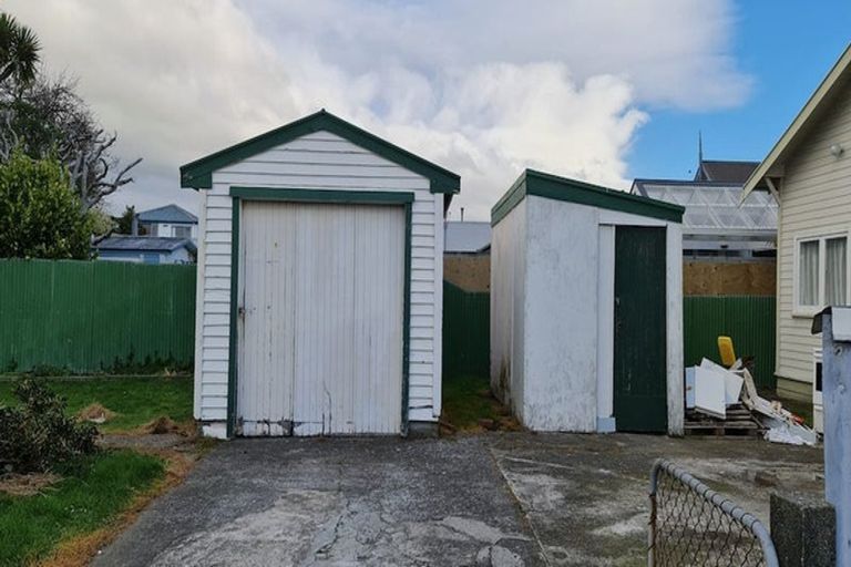 Photo of property in 32 Bristol Square, Hutt Central, Lower Hutt, 5010