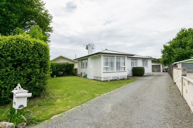 Photo of property in 13 Upham Street, Havelock North, 4130