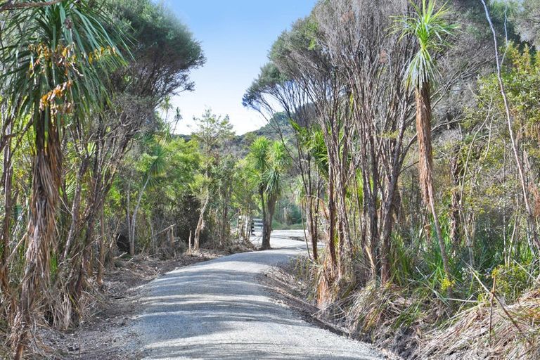 Photo of property in 495 Rahuikiri Road, Tomarata, Wellsford, 0972