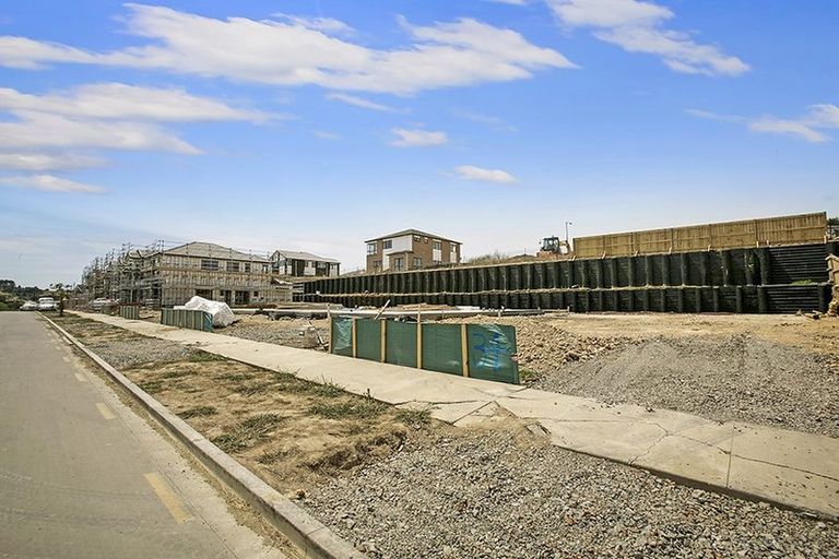 Photo of property in 28 Paripari Street, Flat Bush, Auckland, 2019