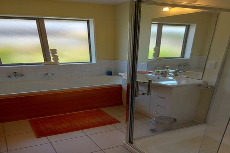 Photo of property in 19 Dunsford Close, Halswell, Christchurch, 8025